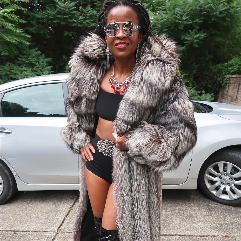 Fab amazing  full length silver fox fur coat s-m
